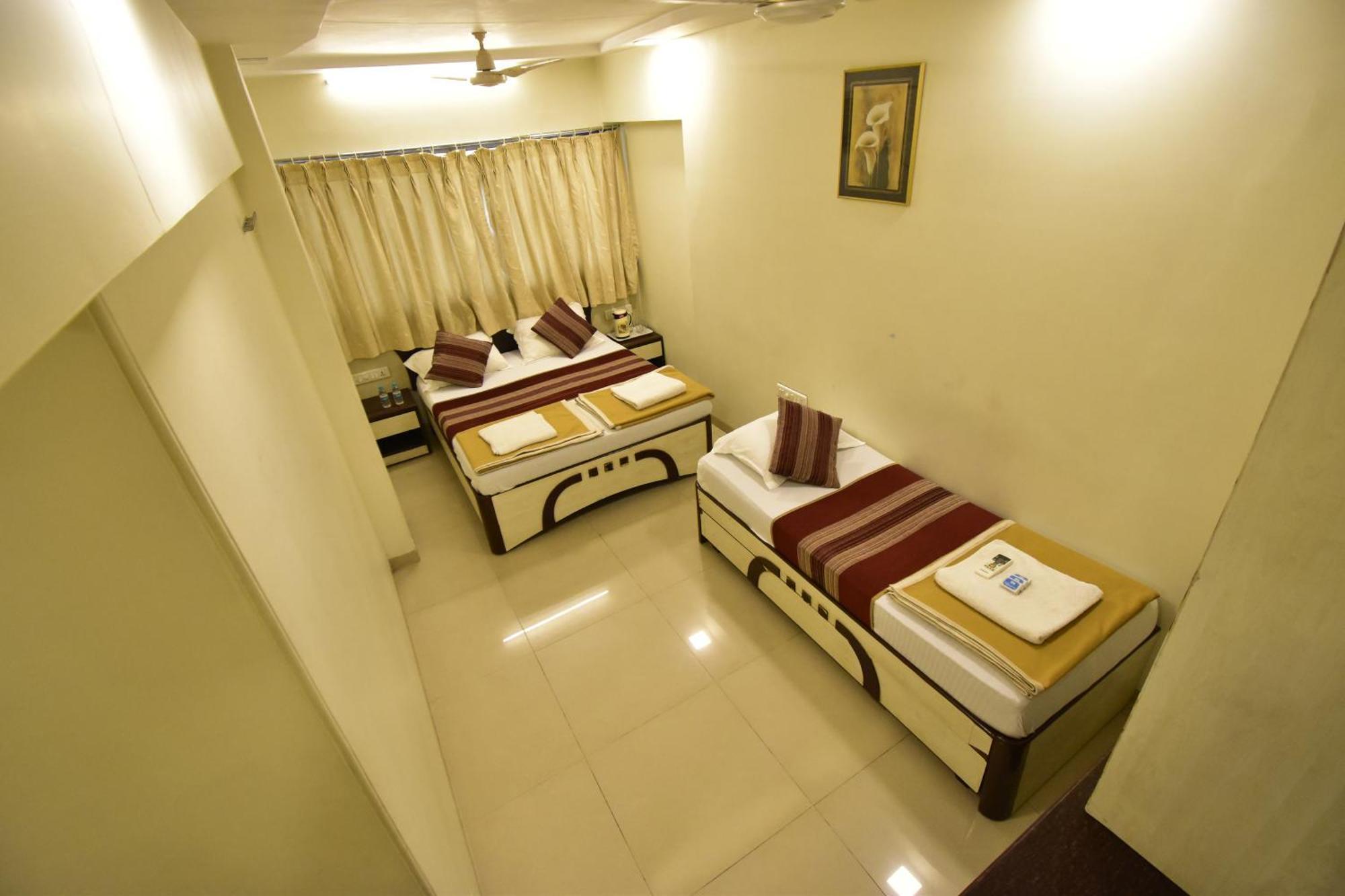Hotel Kalpana Palace, 2*
