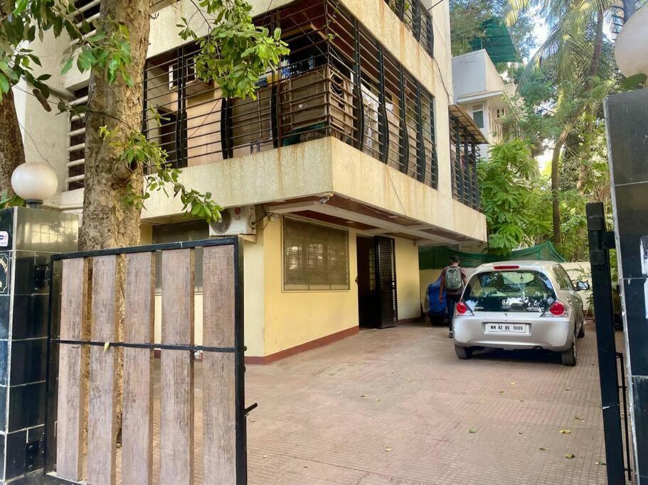 Shubhlaxmi With Sit Out - Linking Rd Apartment *