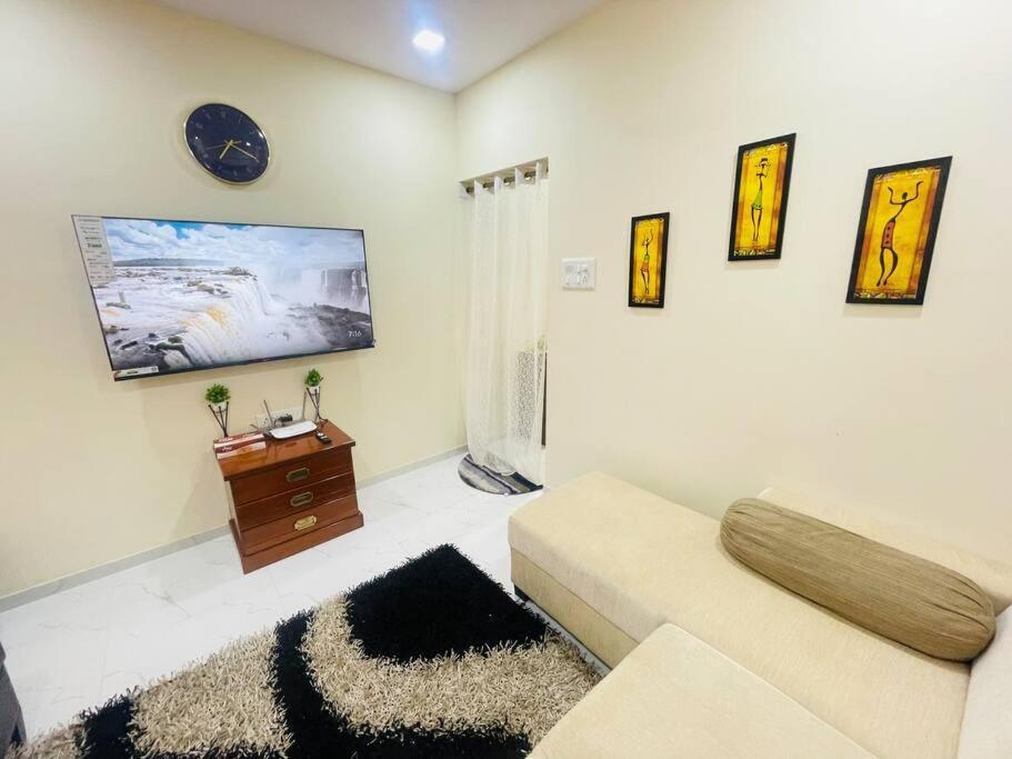 Vessaokar 1bhk - Bandra Close To Lilavati Hospital