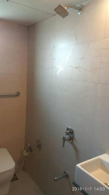 Agrawal Bhavan 6bhk Apartment