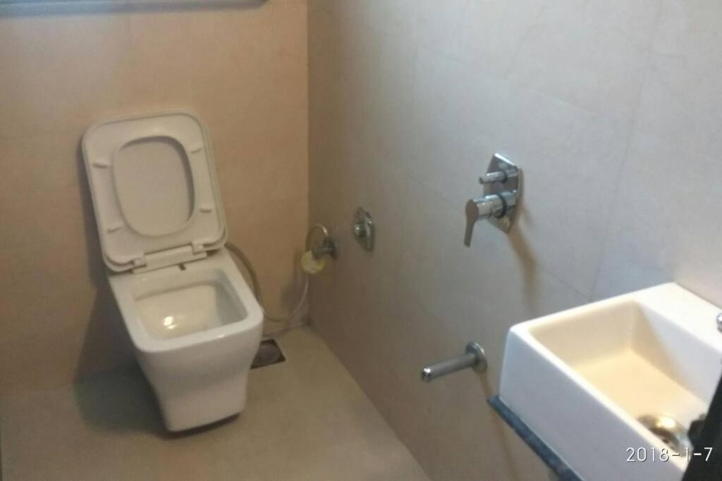 Apartment Agrawal Bhavan 6bhk Mumbai