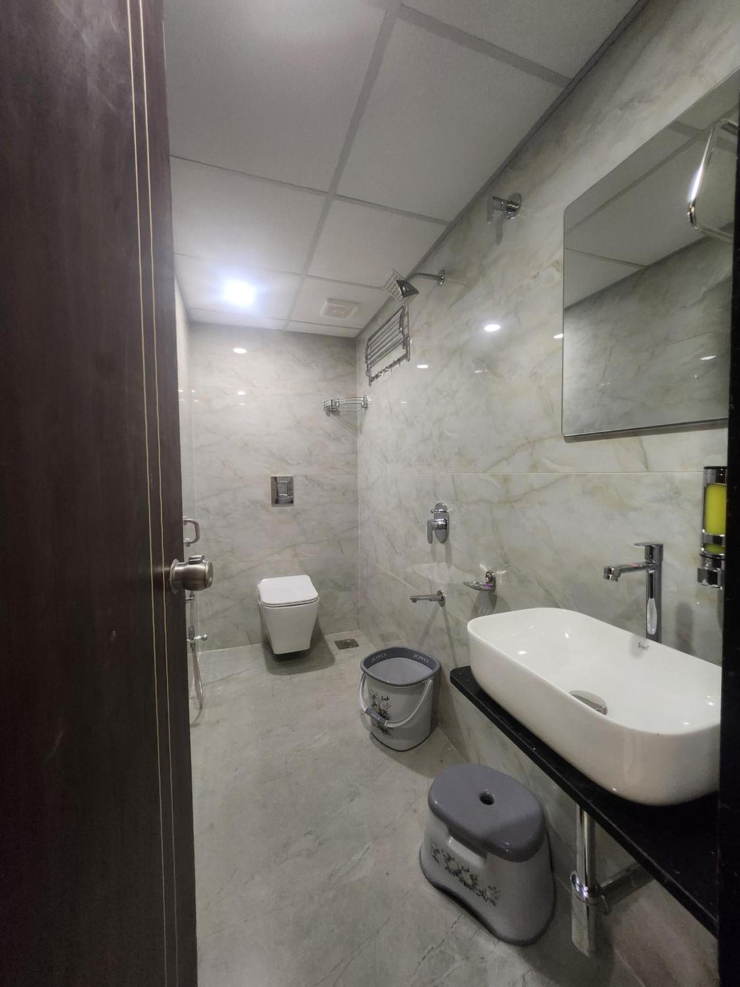 Elliott Hostel Mumbai