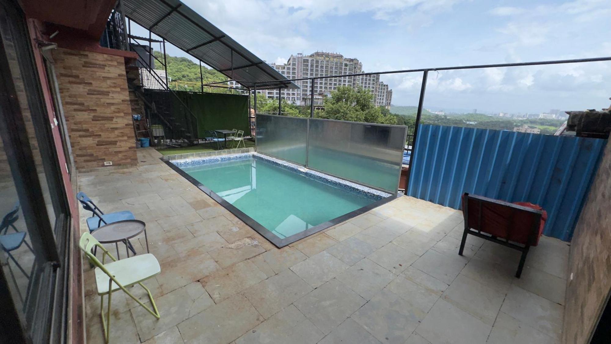 4 Star Lavish Mumbai