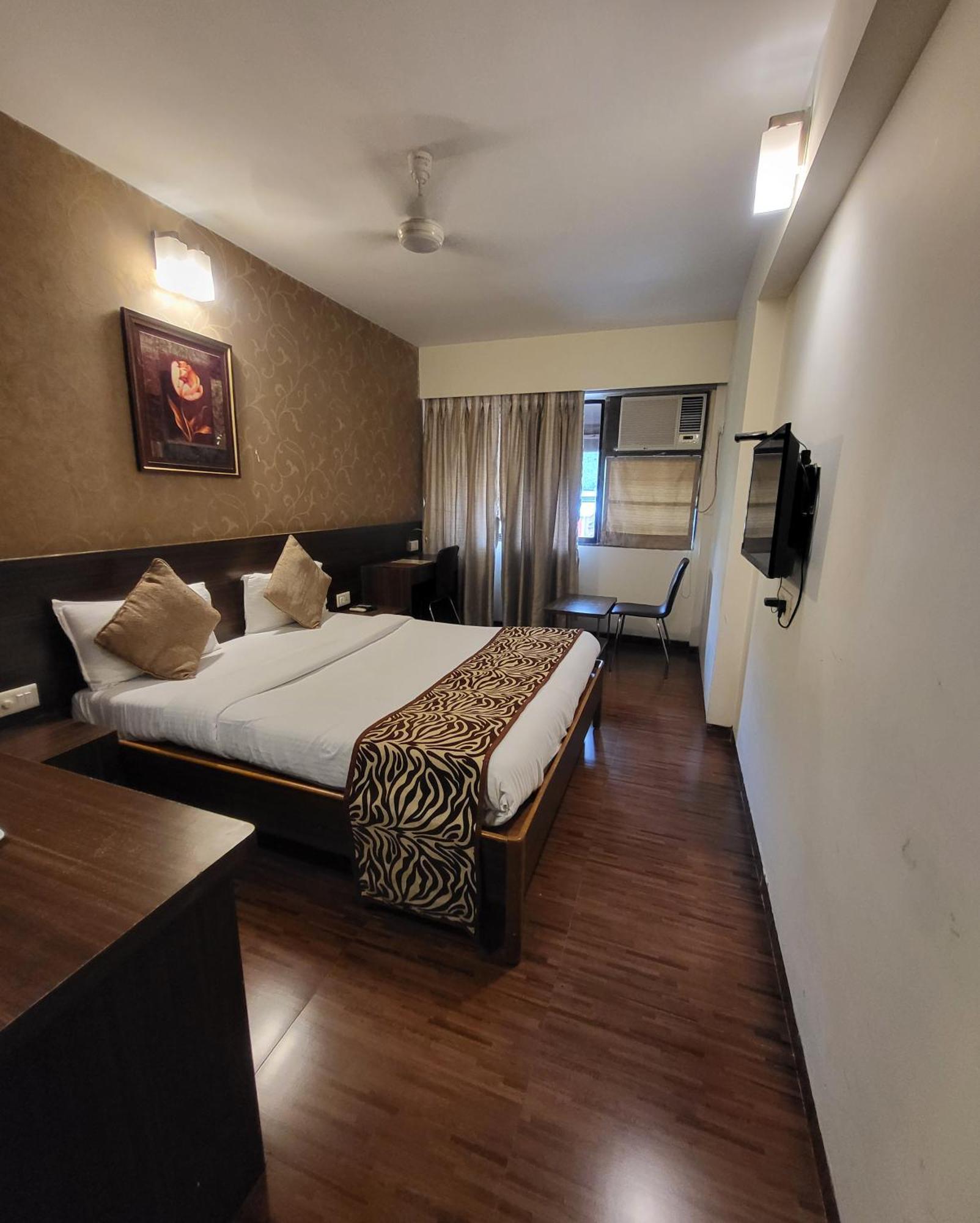 Maharana Chembur Hotel 2*