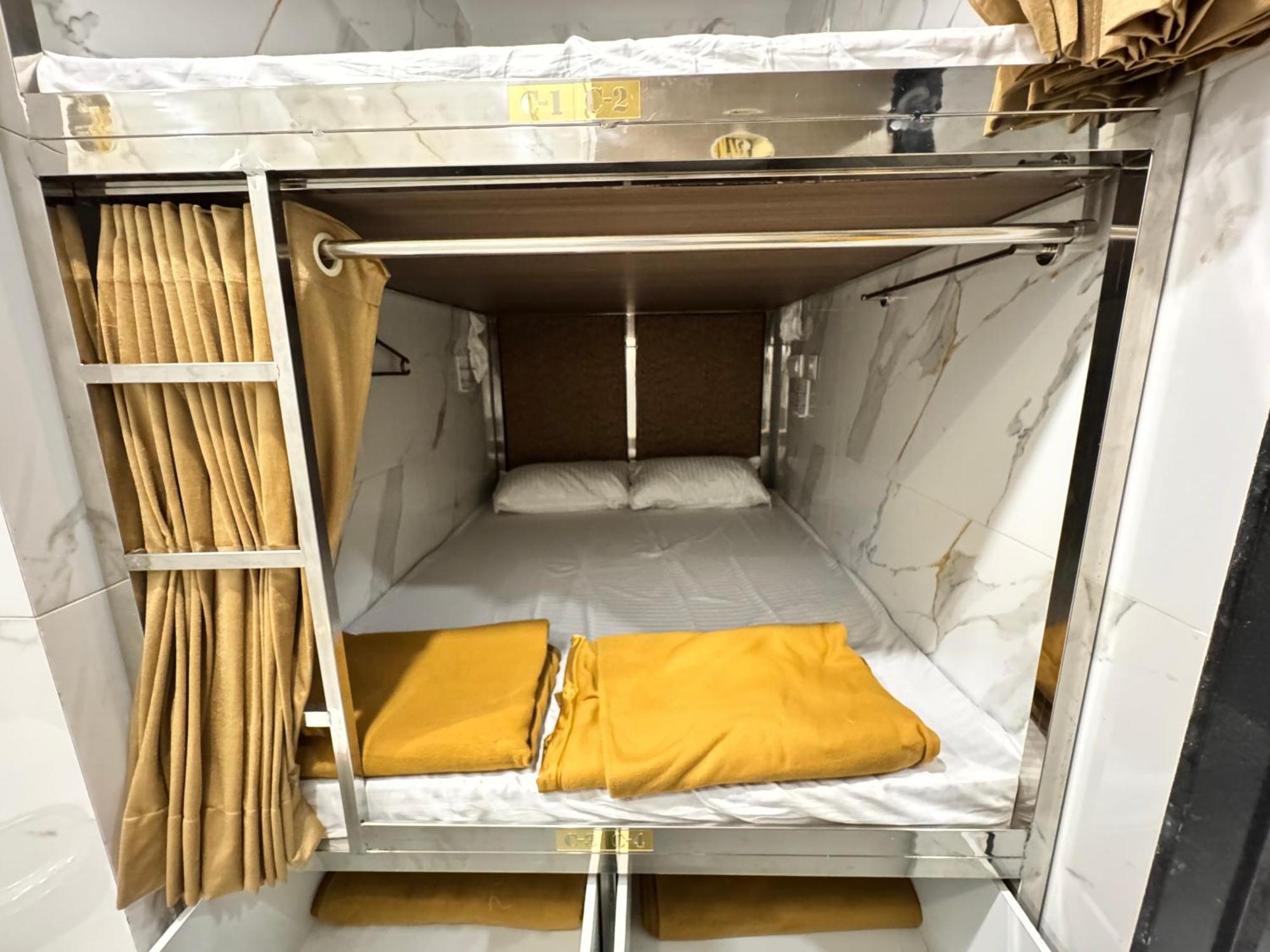 Elliott Hostel *