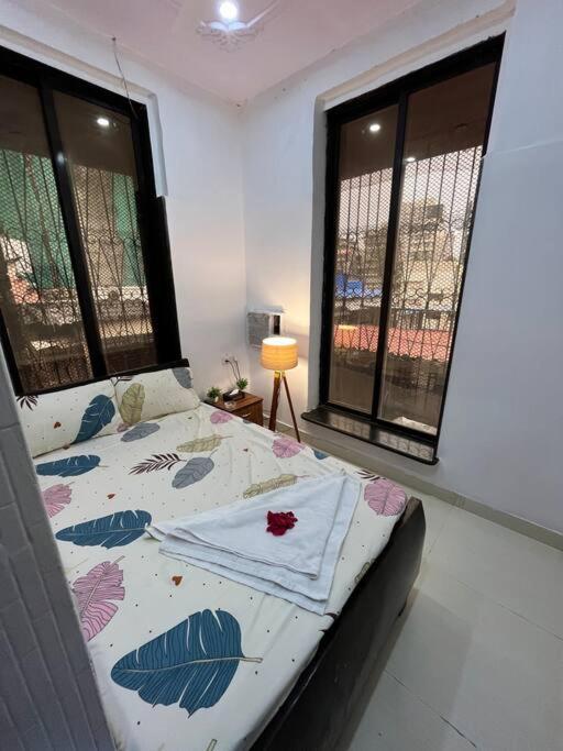 Budget Friendly 2bhk At Pali Hill