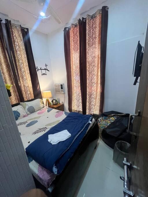 Budget Friendly 2bhk At Pali Hill Apartment *