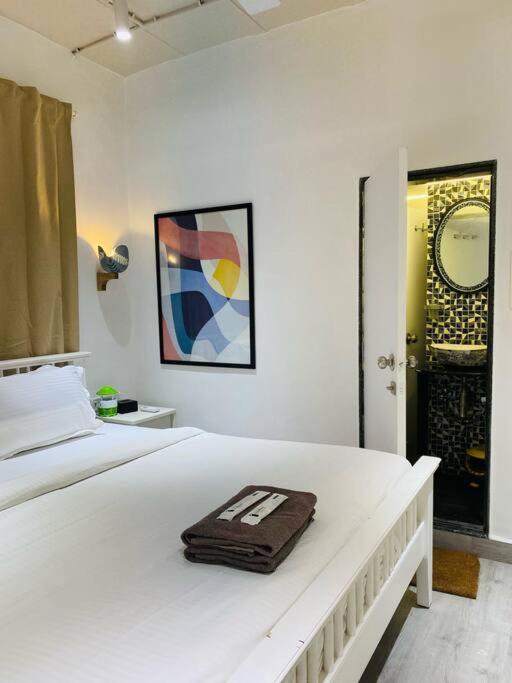Apartment Vera 1bhk Bandra W By The Company *