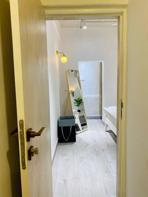 Apartment Vera 1bhk Bandra W By The Company Mumbai