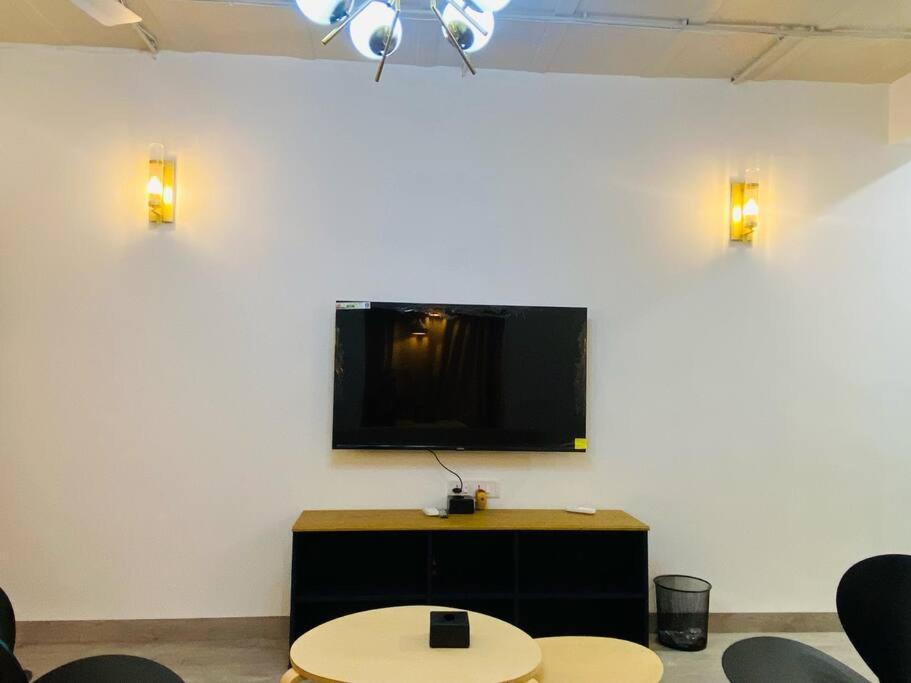 Vera 1bhk Bandra W By The Company