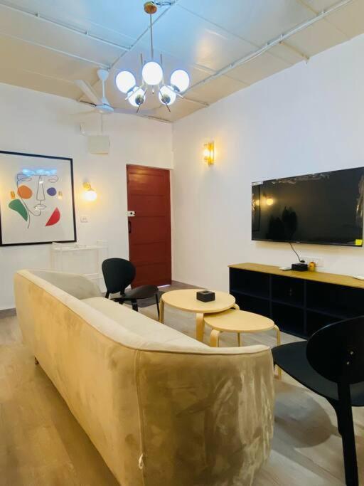 Vera 1bhk Bandra W By The Company Apartment