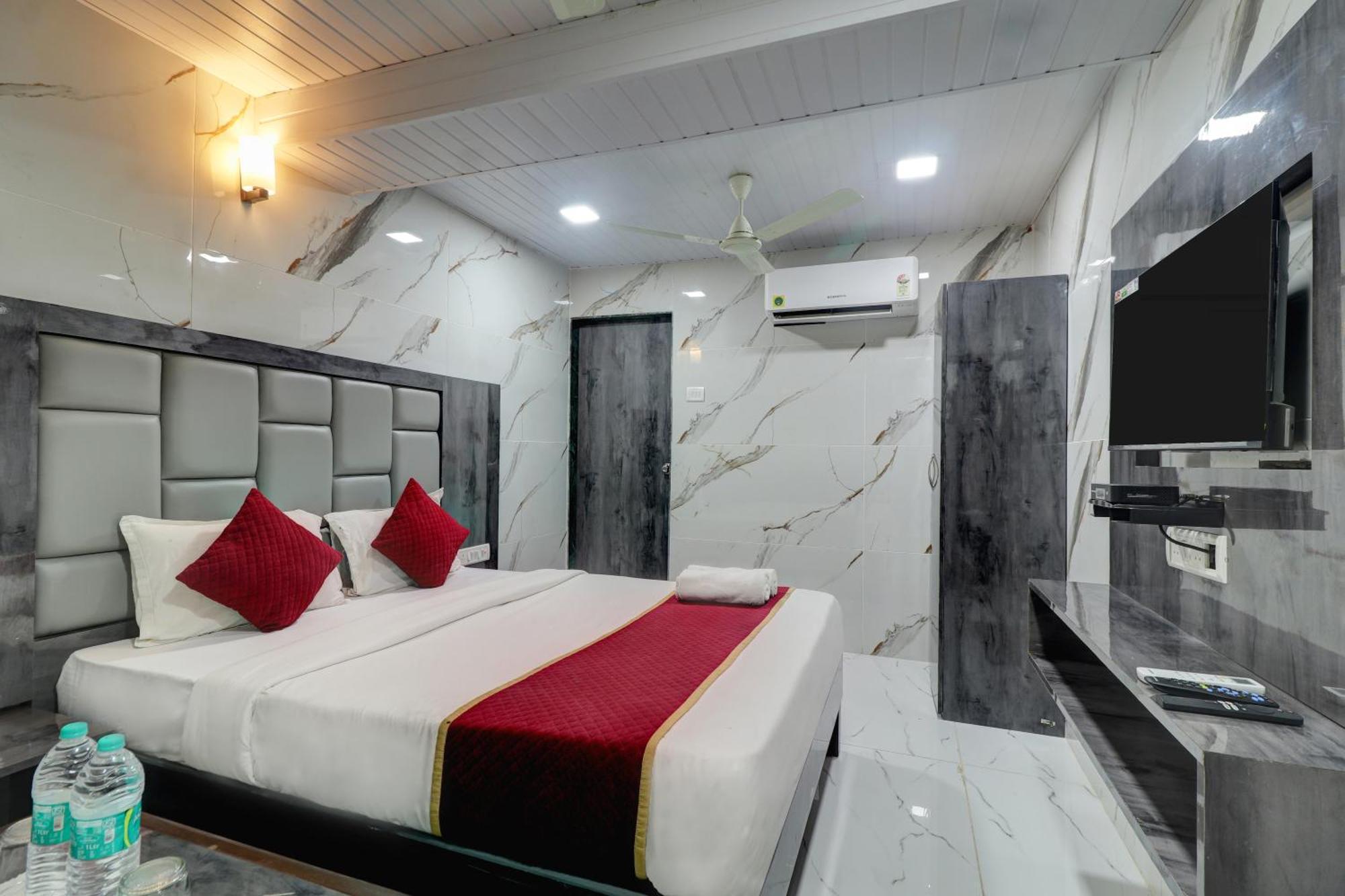 Site 3* Mumbai