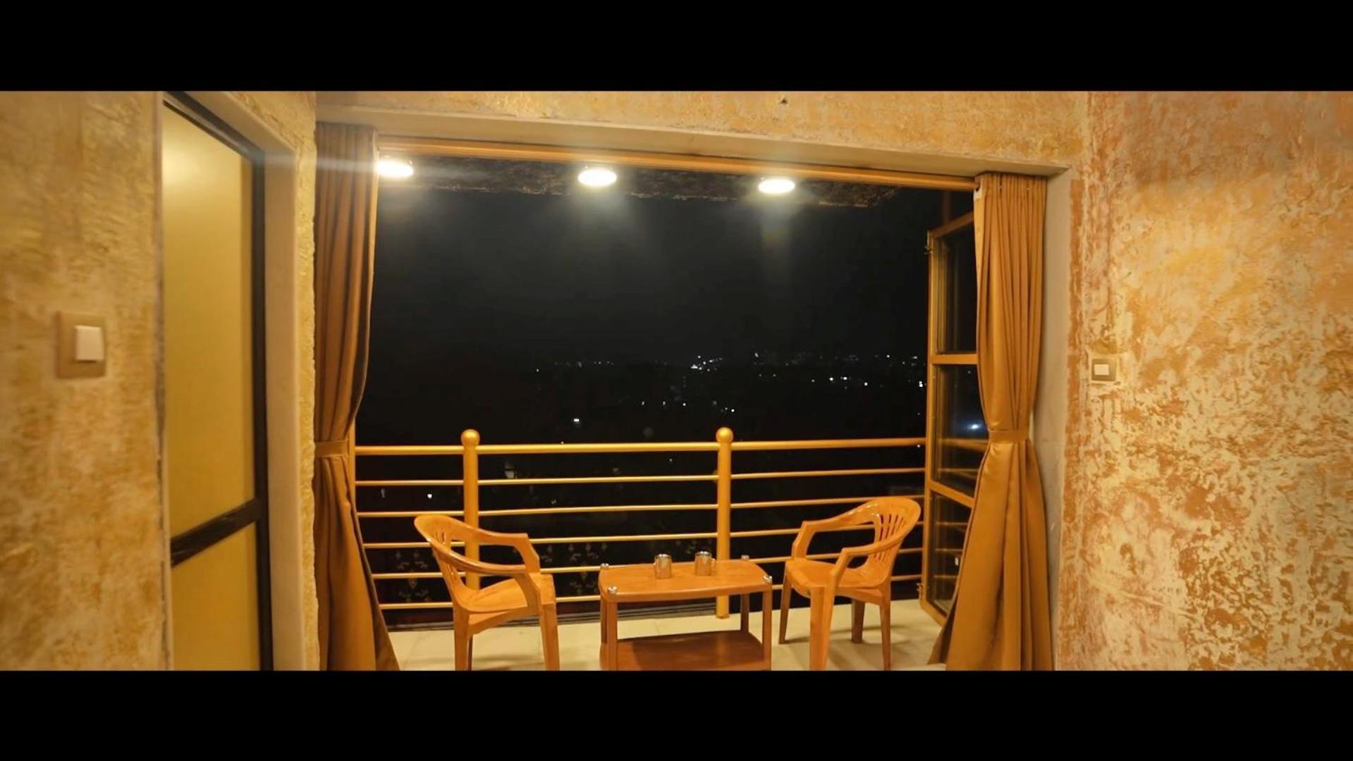 Wadhwani's Haveli In Royal Palms Pousada