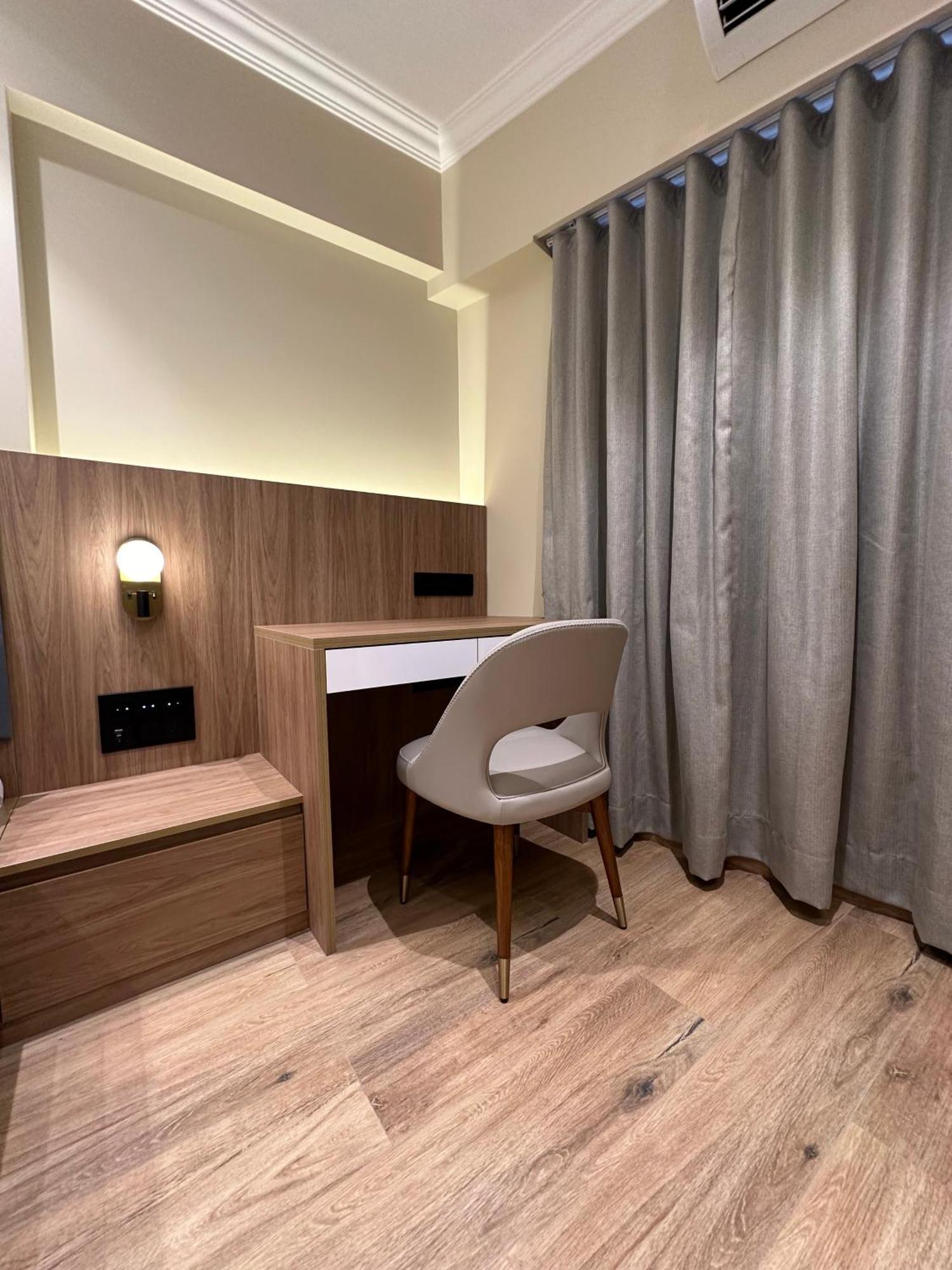 Rudraya Homes - Cozy Premium Serviced Khar - Next To Bandra