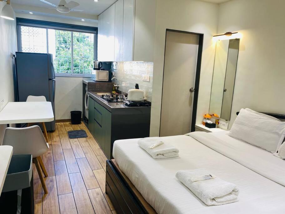 Apartment Mira Bandra W By The Company Mumbai