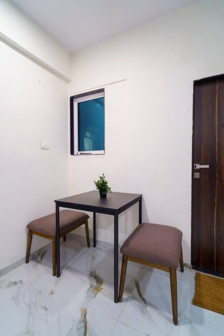 Luna 1bhk Bandra W By The Company Apartment *