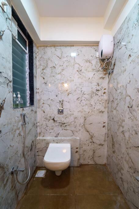 Luna 1bhk Bandra W By The Company Apartment