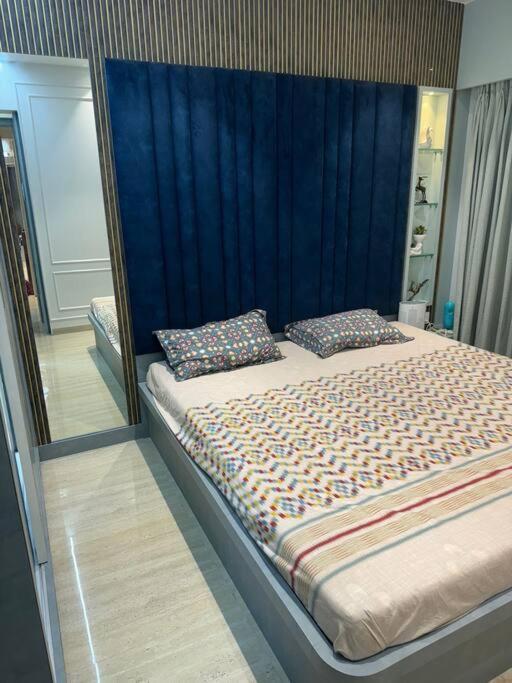 Pixiestays Goregaon West Apartment *