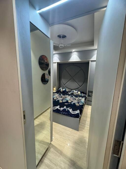 Pixiestays Goregaon West Apartment *