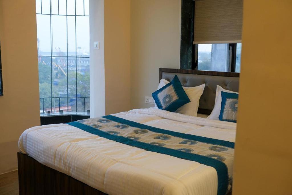Hotel Vrc Mumbai