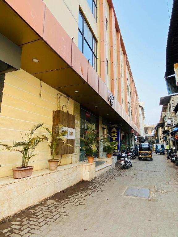 Hotel Arton Regency Near Terminal 2 Airport 3*