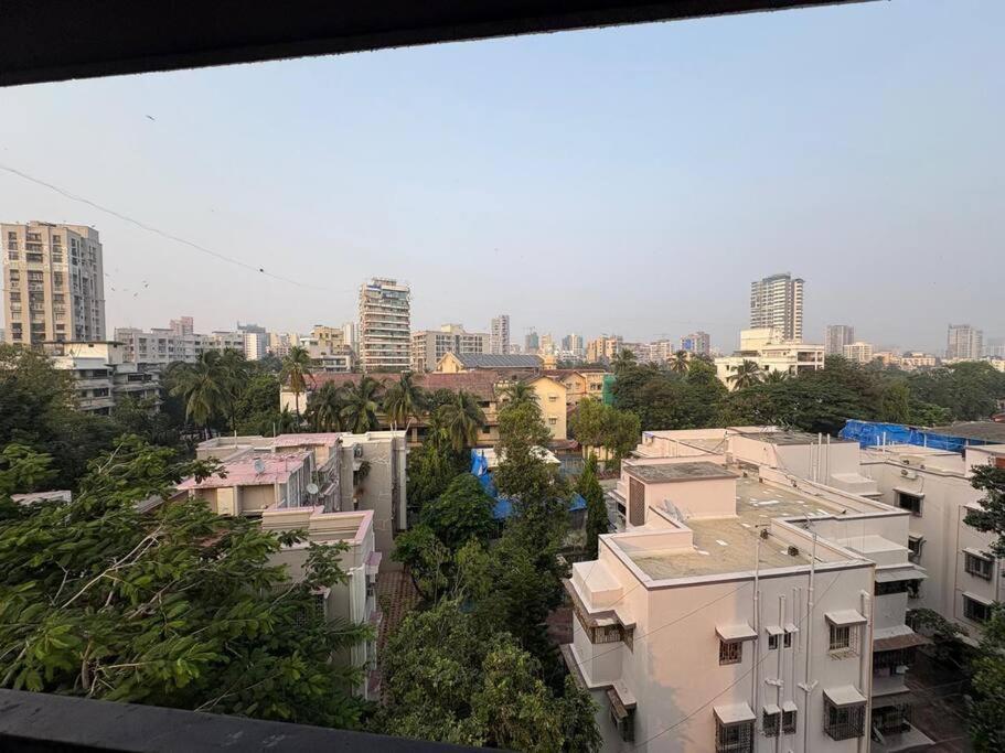 Chic - Bright 1 Bhk Close To Lilavati Hospital, Bandra West 602 *