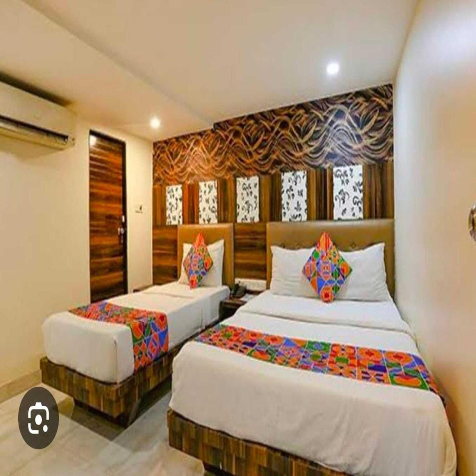Hotel Elegant - Mohammed Ali Road Bombaim