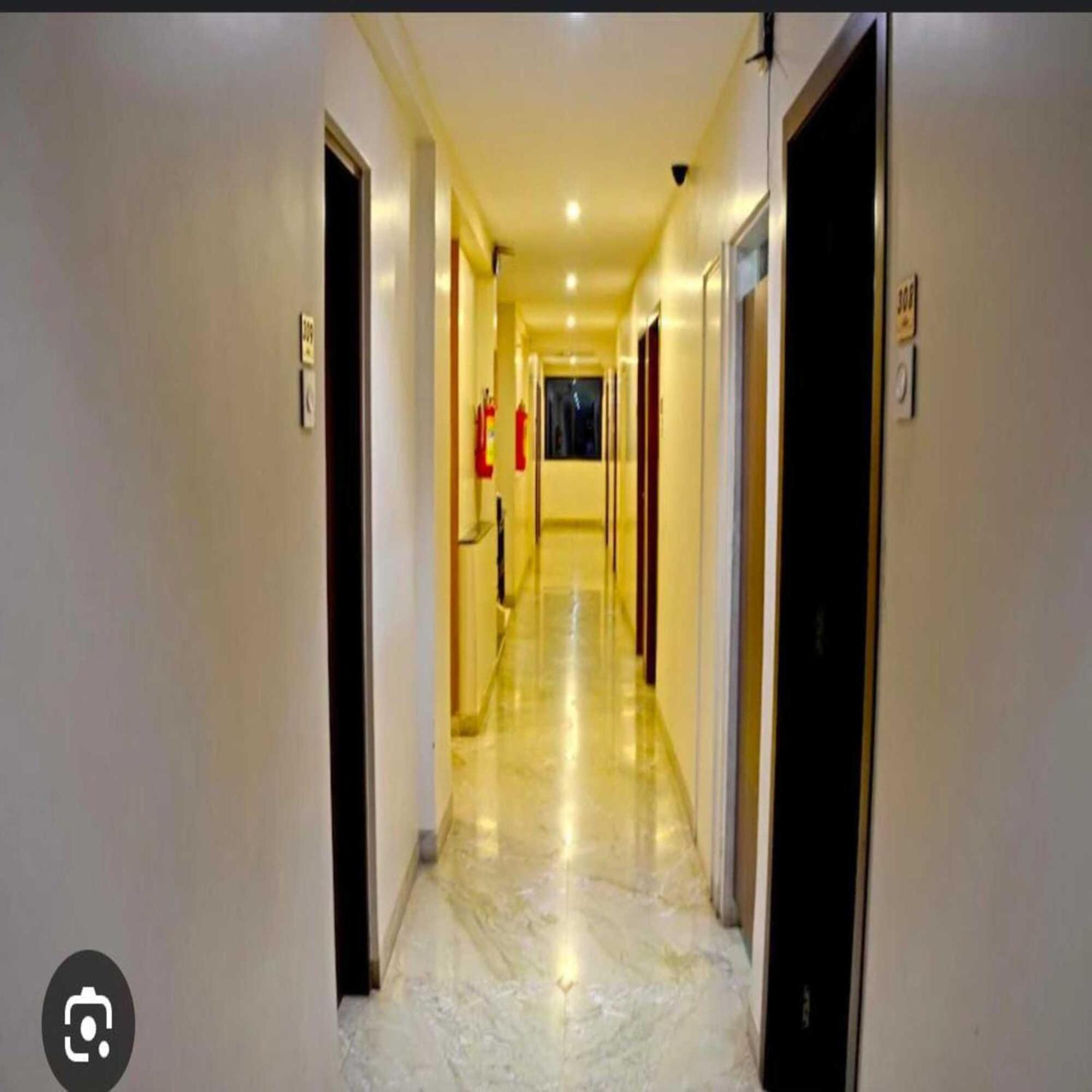 Elegant - Mohammed Ali Road Bombaim
