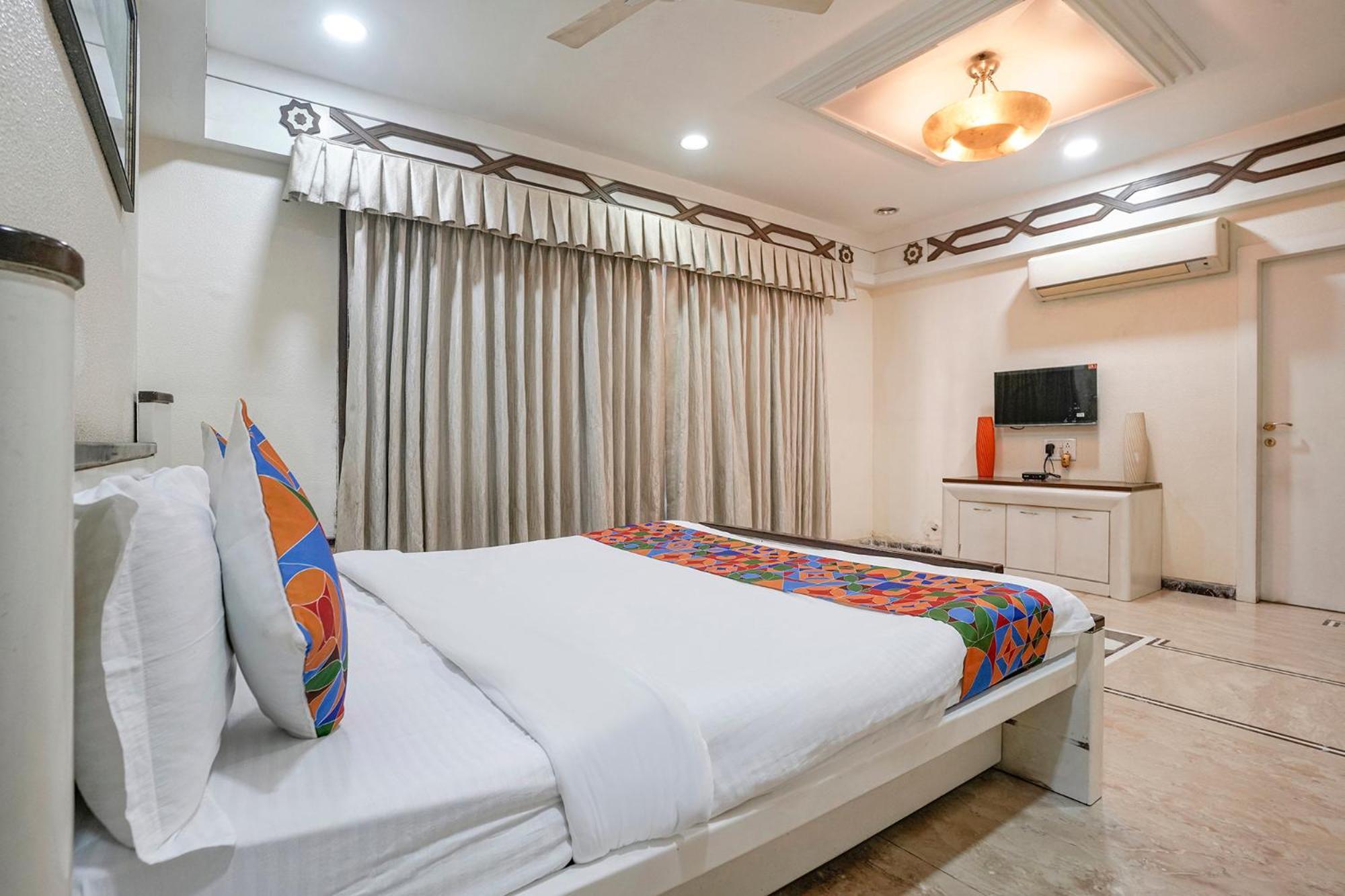 Fabhotel Welcome Apartments - Nr Mumbai International Airport Mumbai