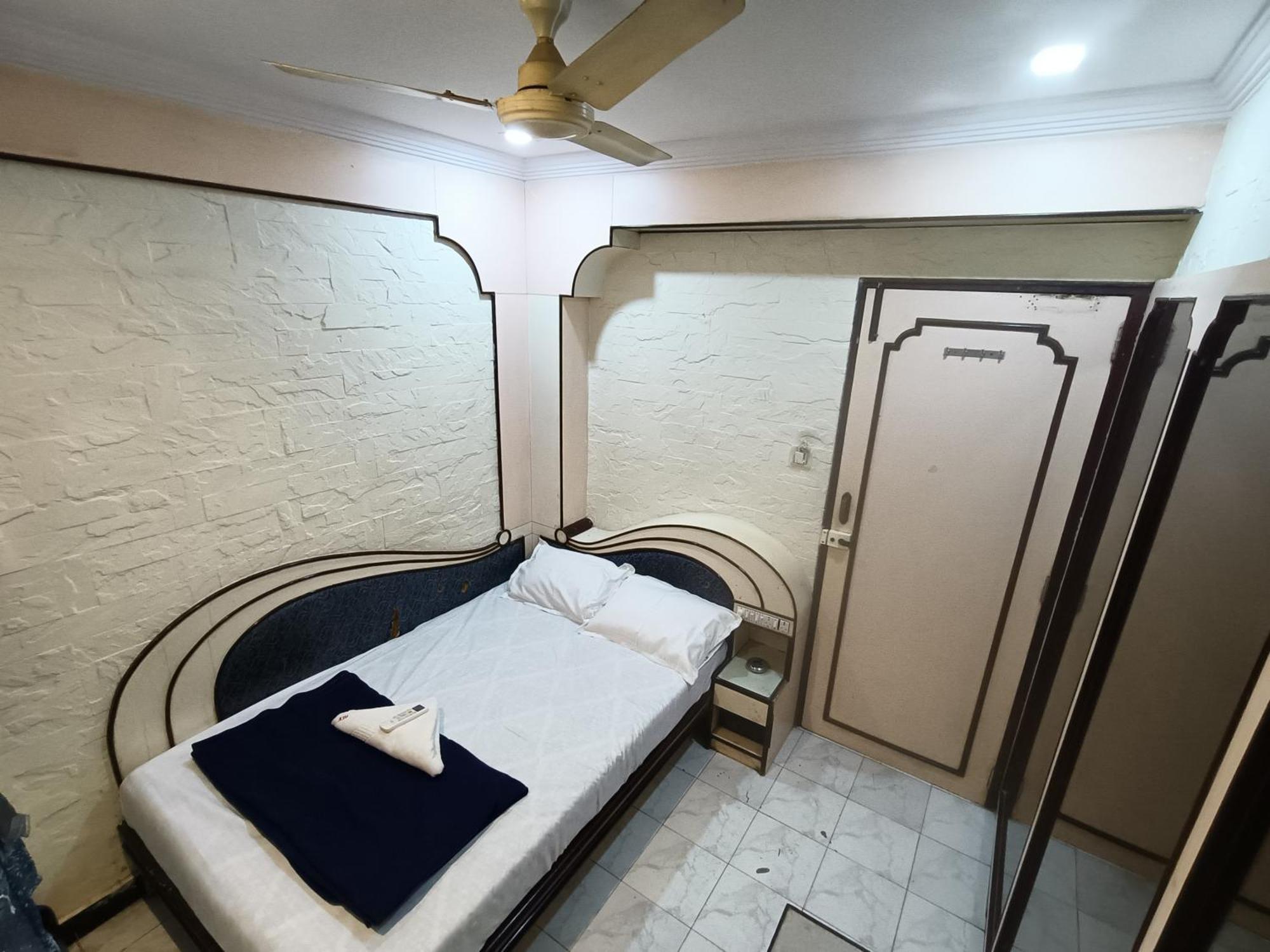 Hotel Platinum Residency Colaba