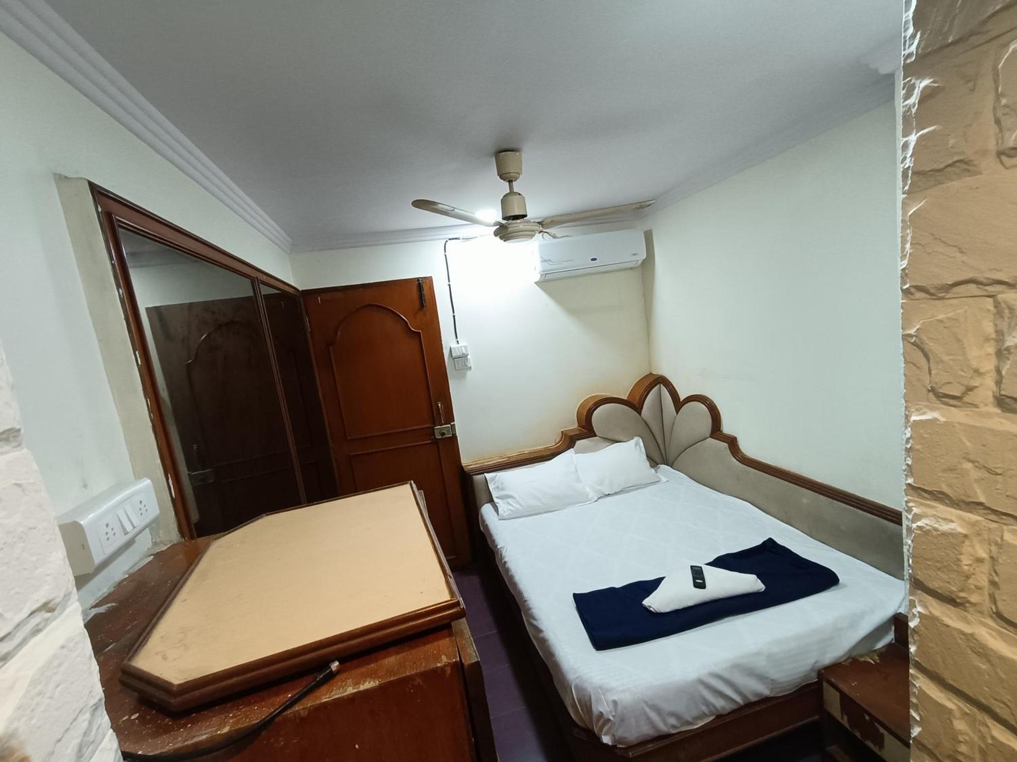 Platinum Residency Colaba Hotel