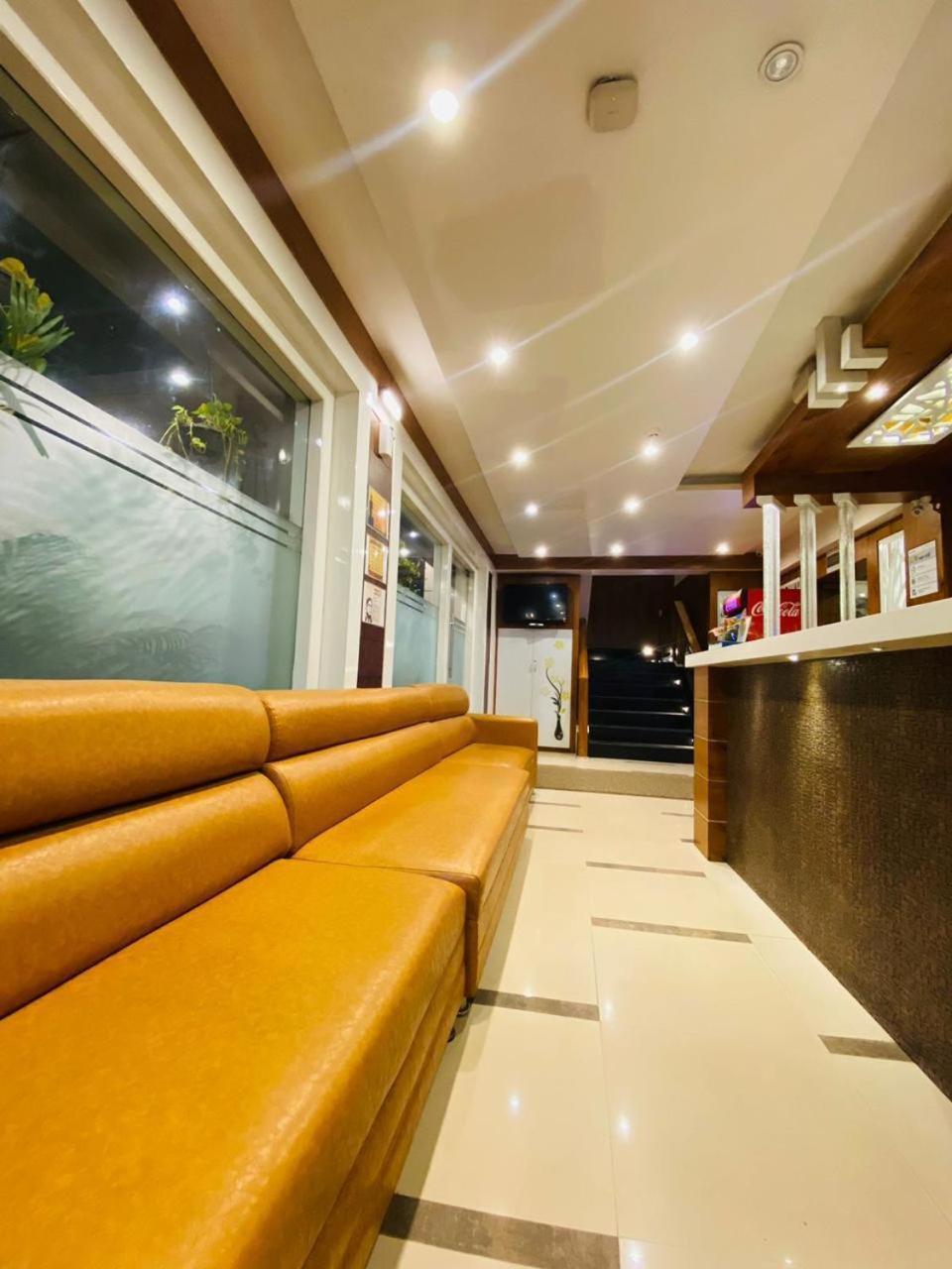 Amber Choice International Airport Hotel Bombaim