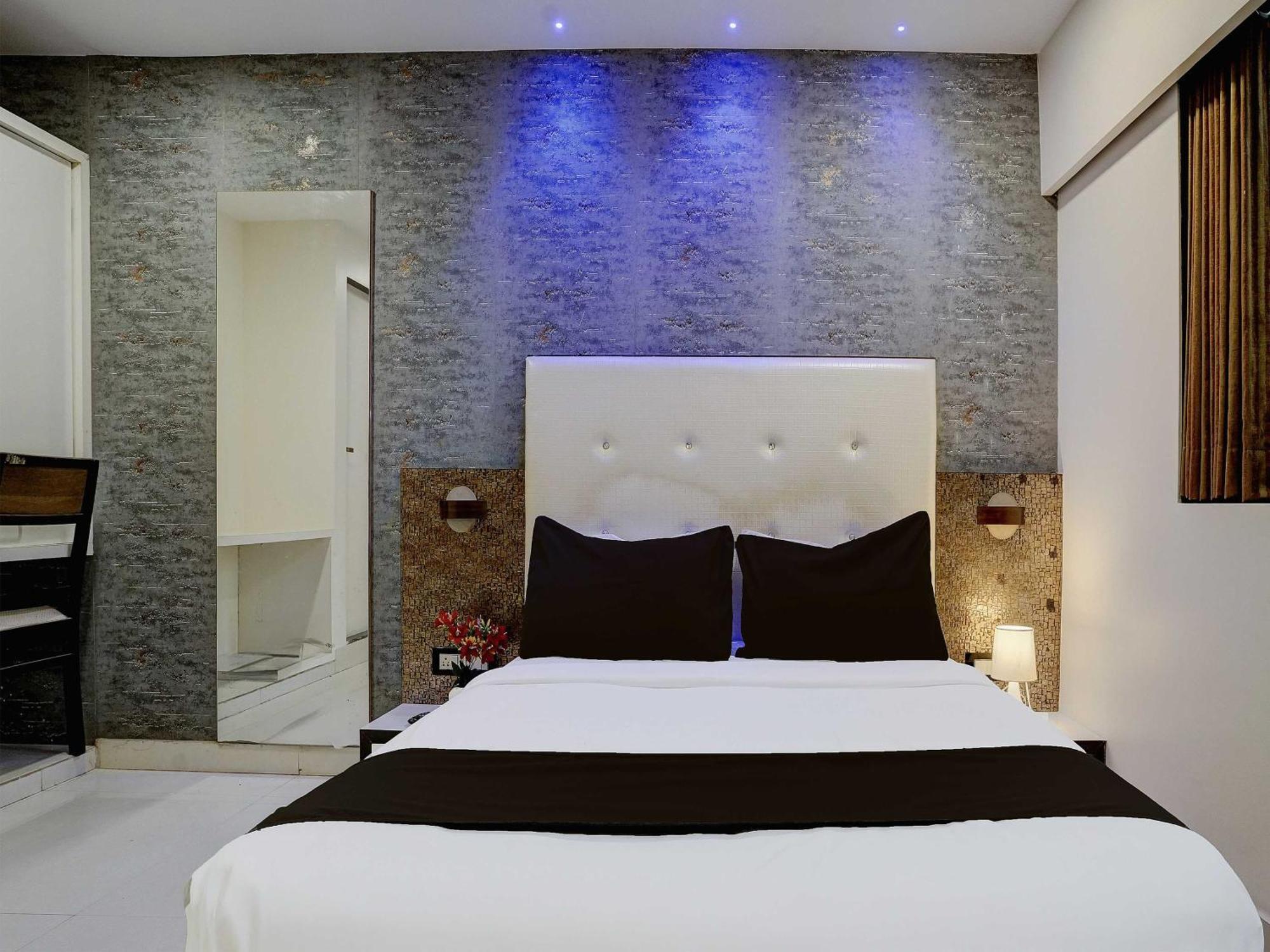 Hotel O Golden Star 4*