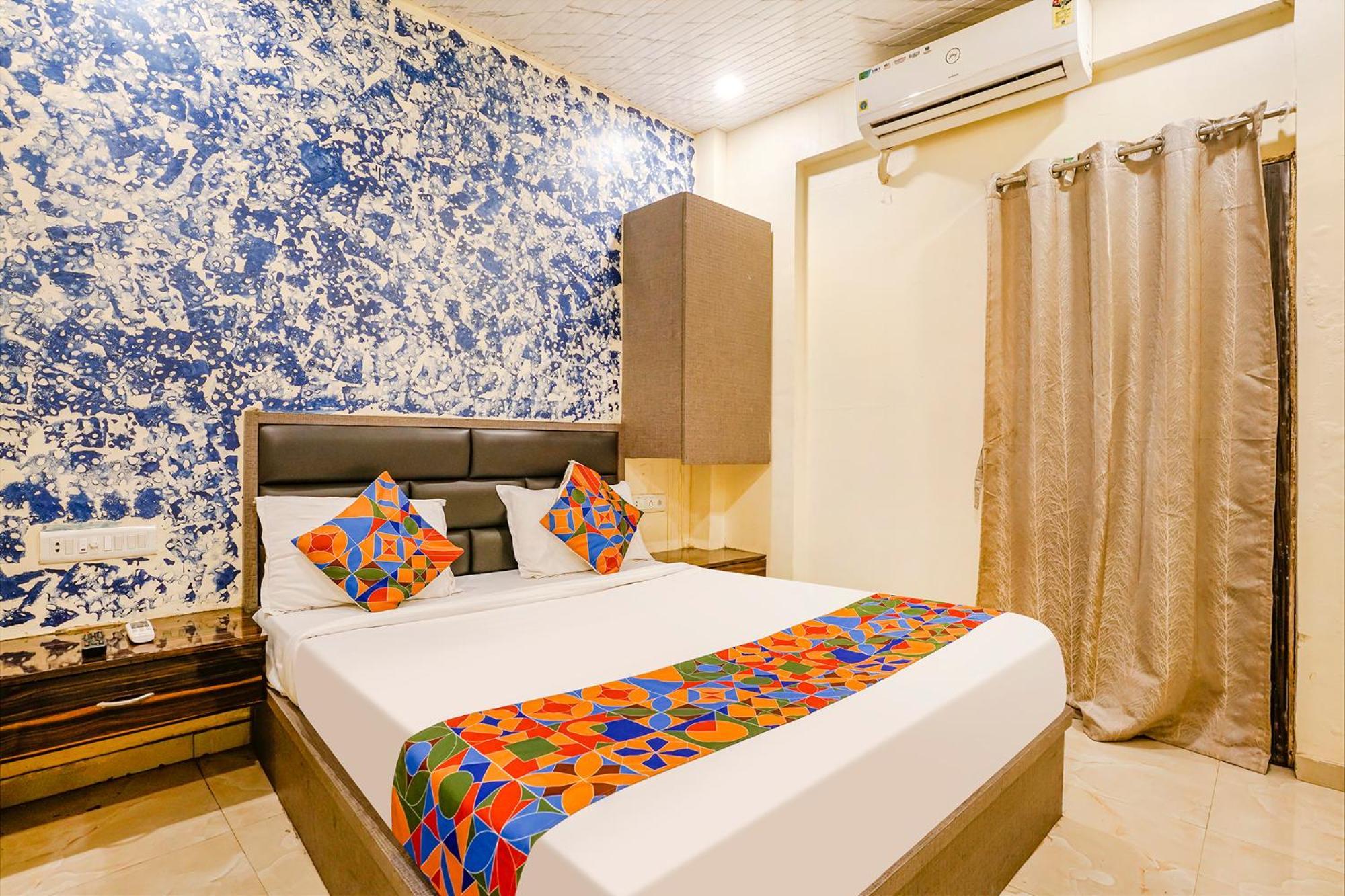 Fabexpress The United - Nr International Airport Hotel Mumbai