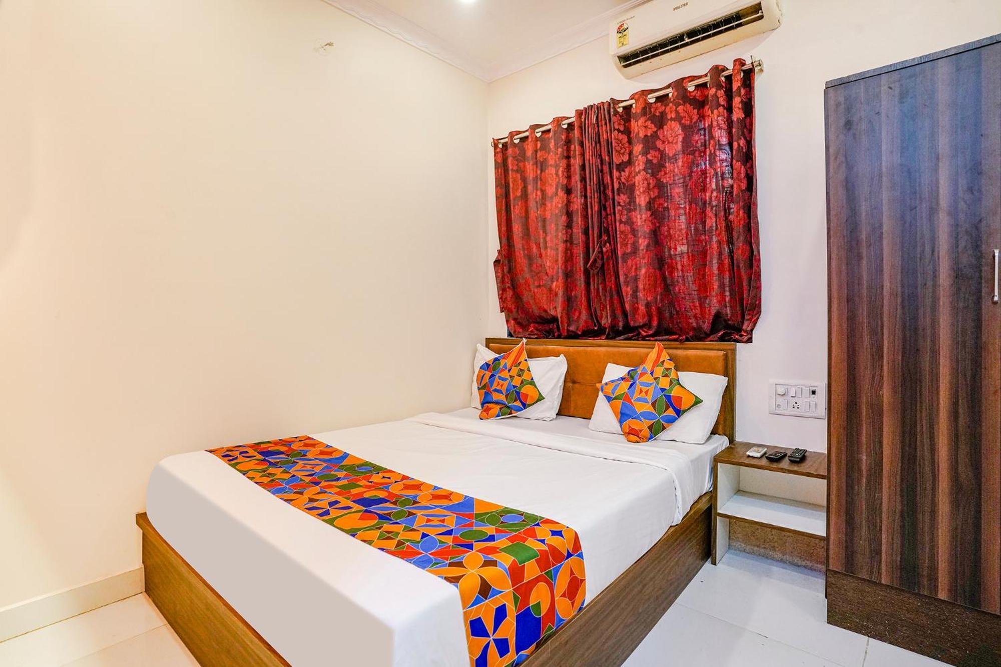 Fabexpress The United - Nr International Airport Hotel