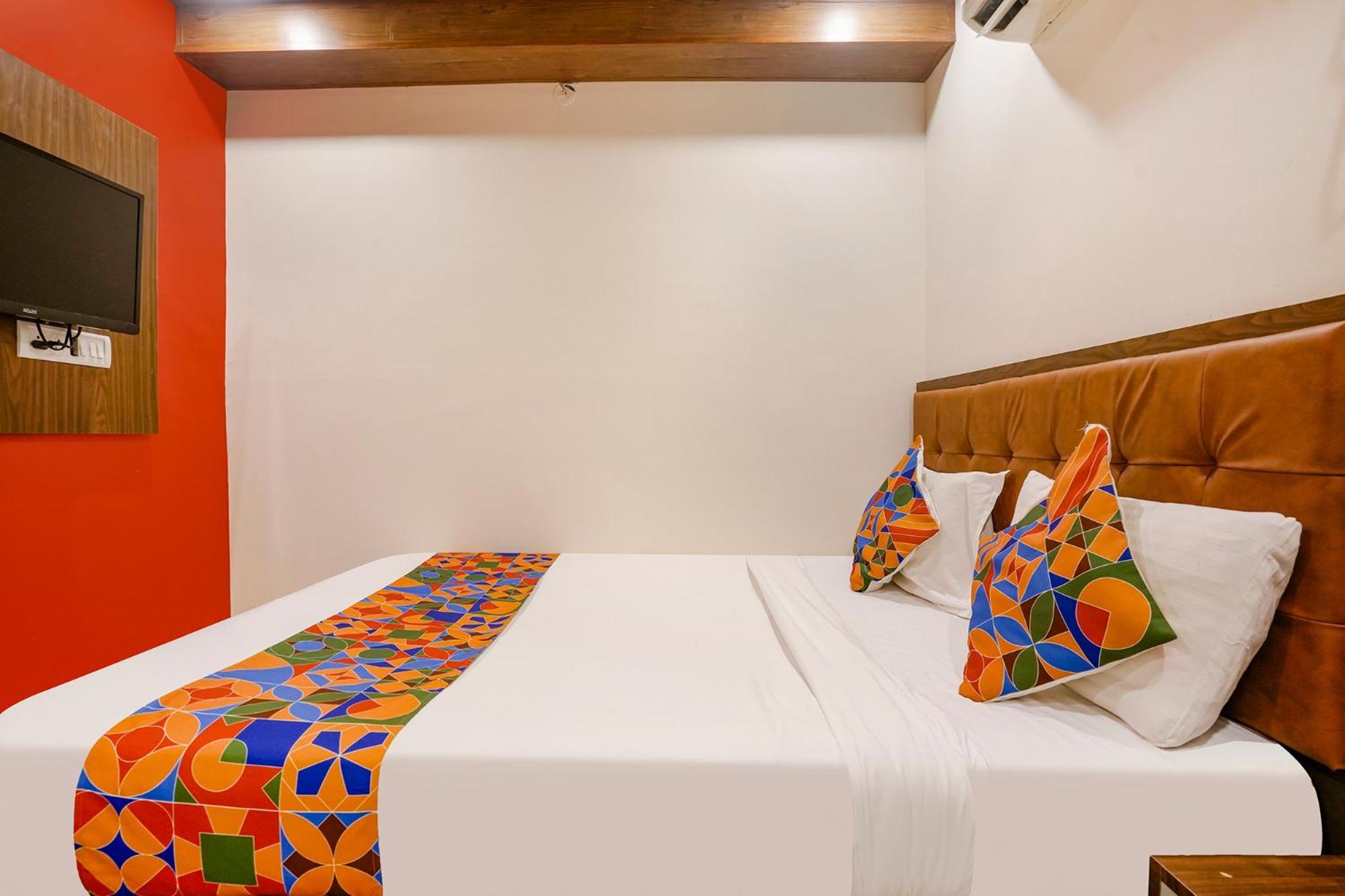 Hotel Fabexpress The United - Nr International Airport