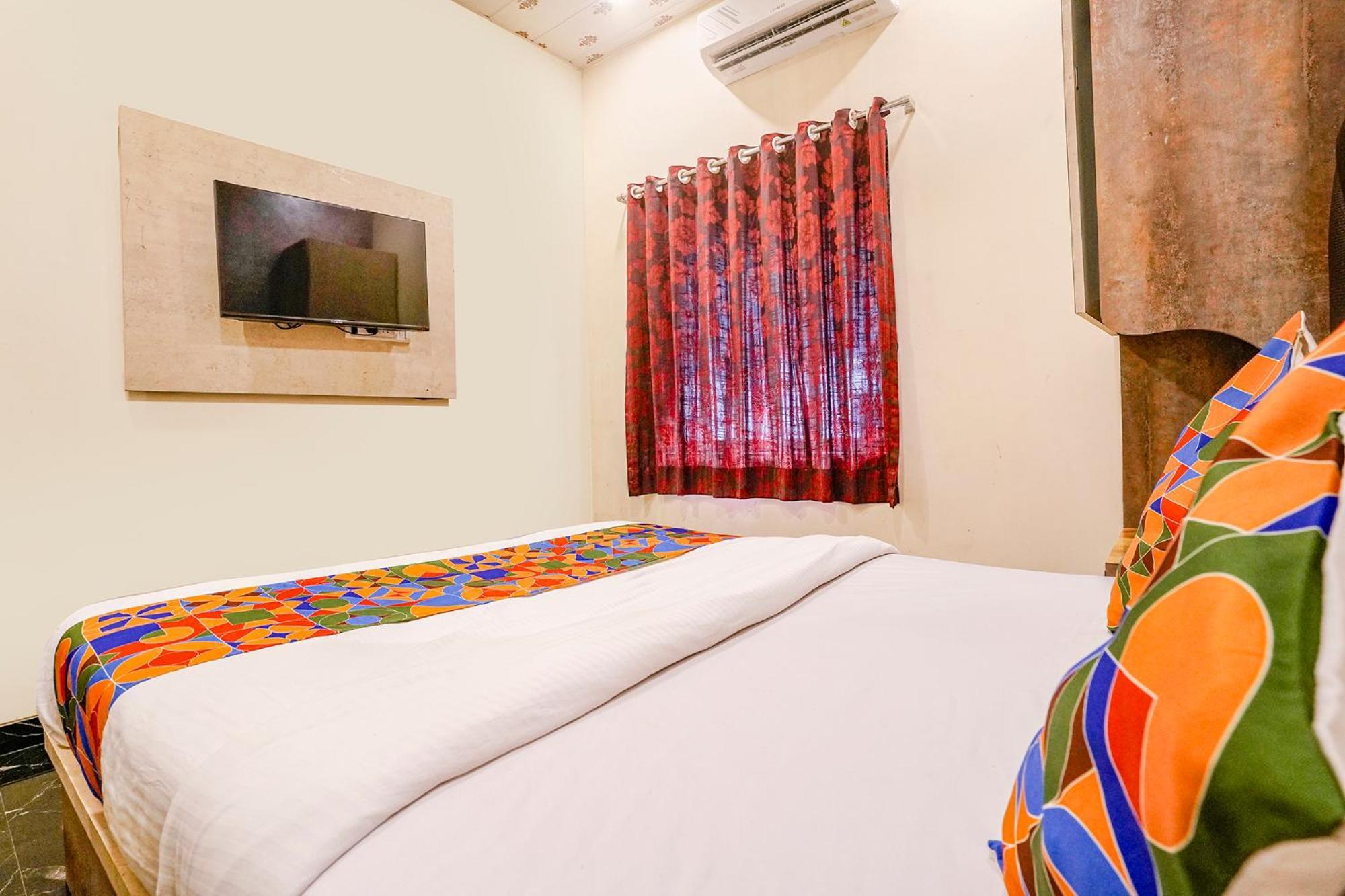 Fabexpress The United - Nr International Airport Hotel