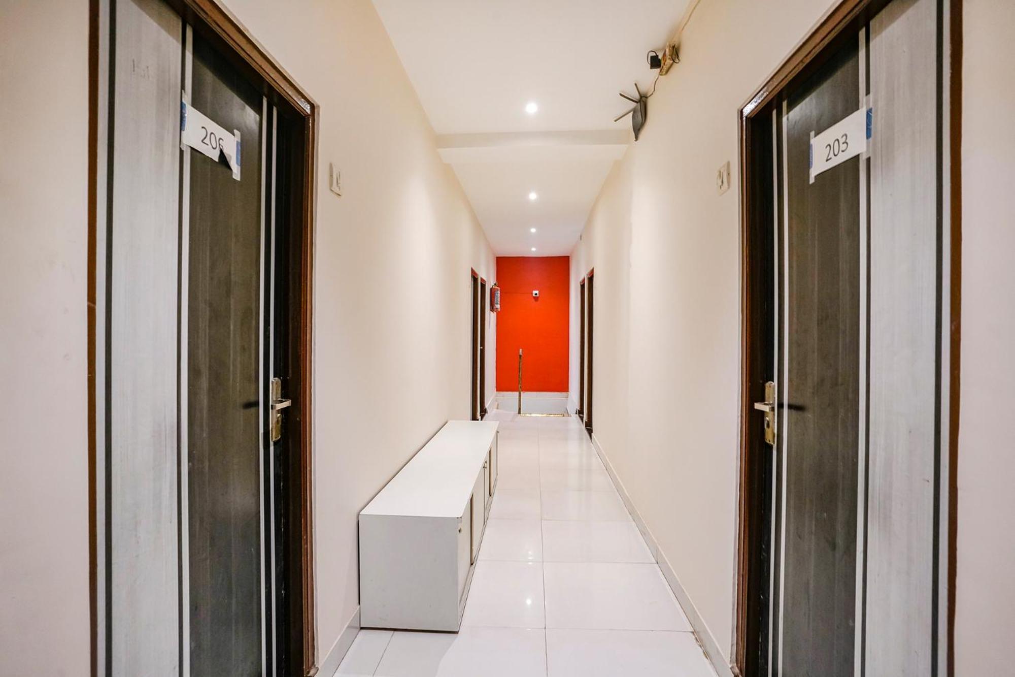 Hotel Fabexpress The United - Nr International Airport 3*