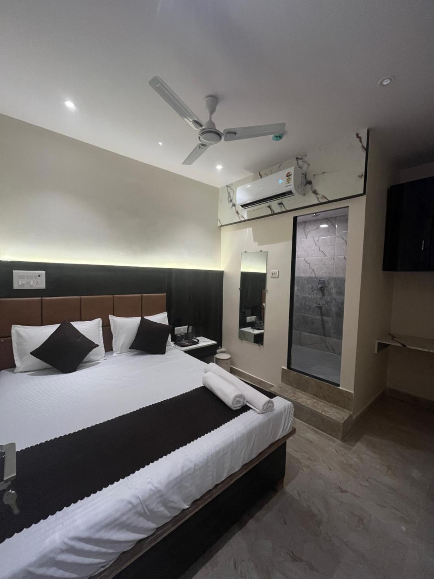 Powai Palace 3*