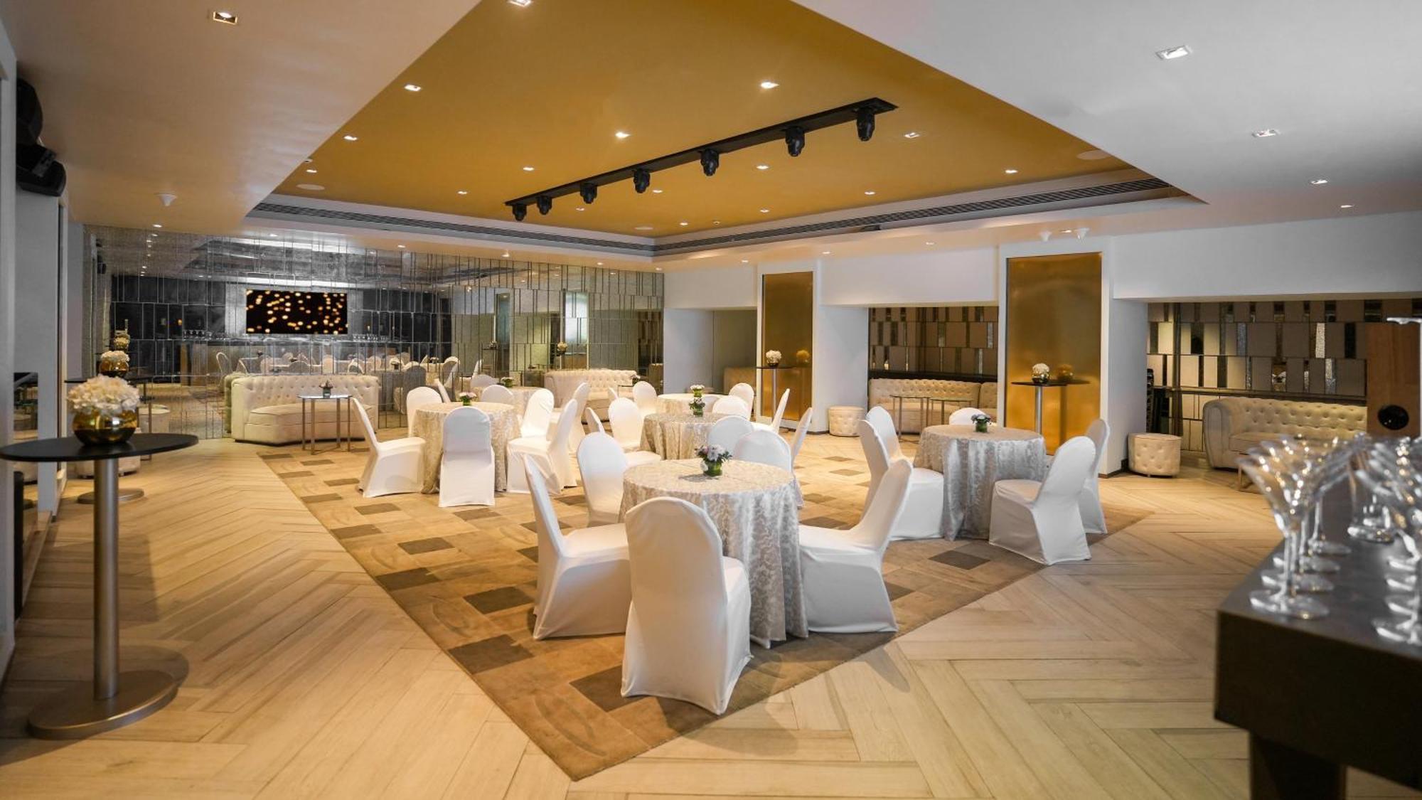 Hotel Intercontinental Marine Drive By Ihg Mumbai