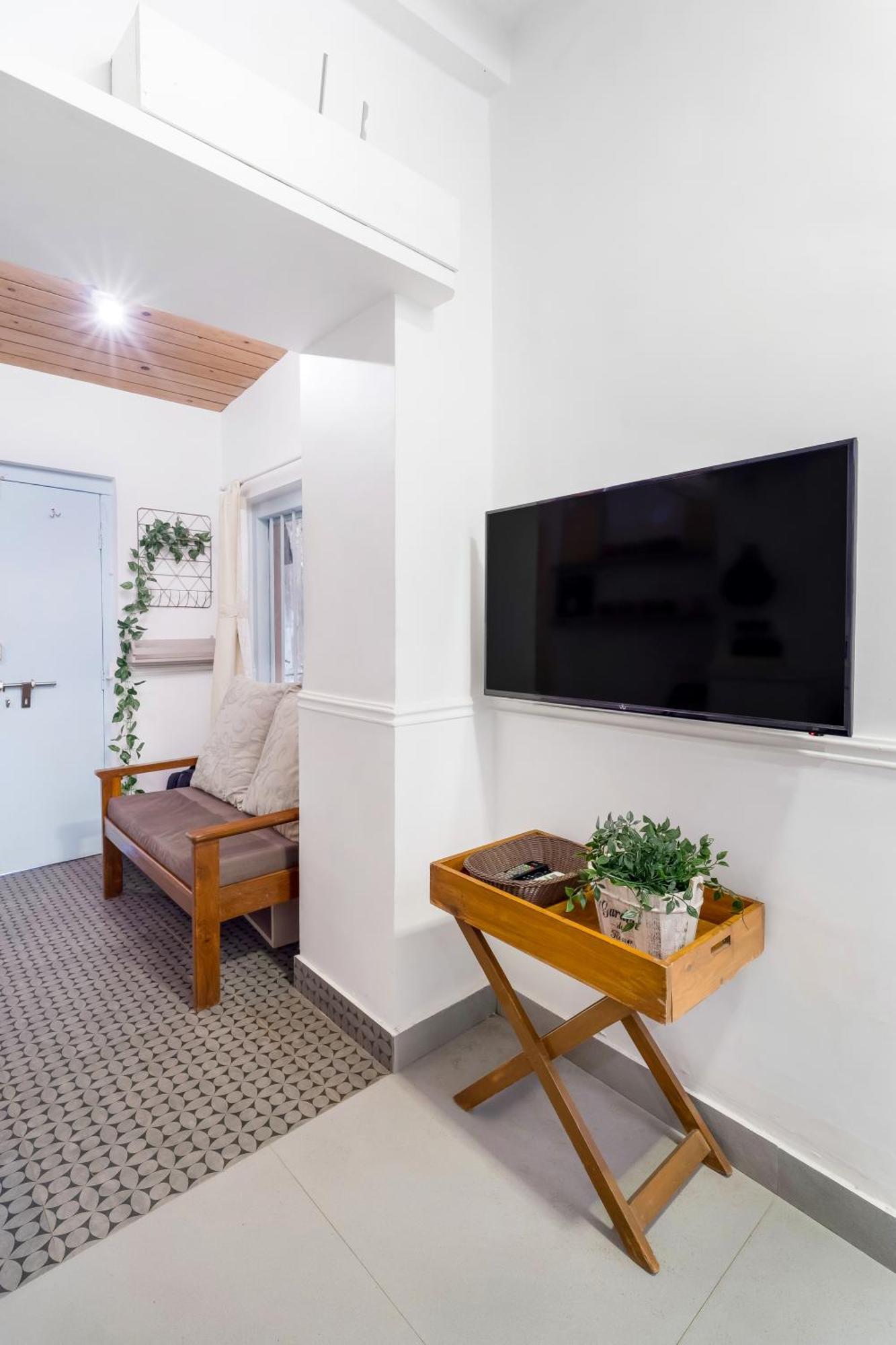 Avenir 1bhk Bandra W The Company - Eco Mumbai