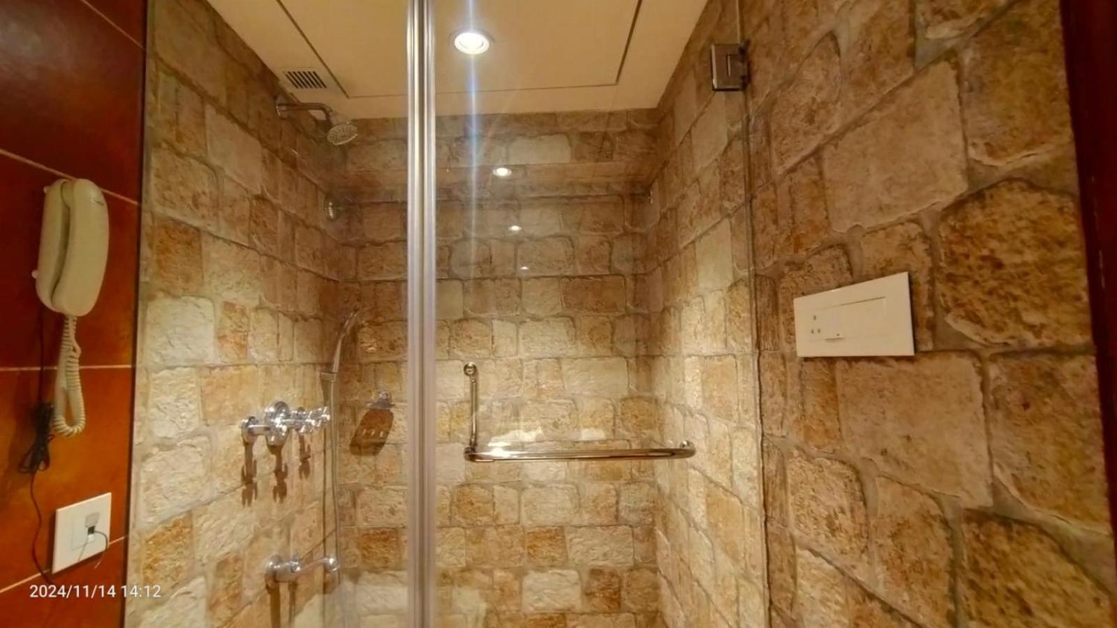 Corporate Apartment, Santacruz, Near Bkc Apartment