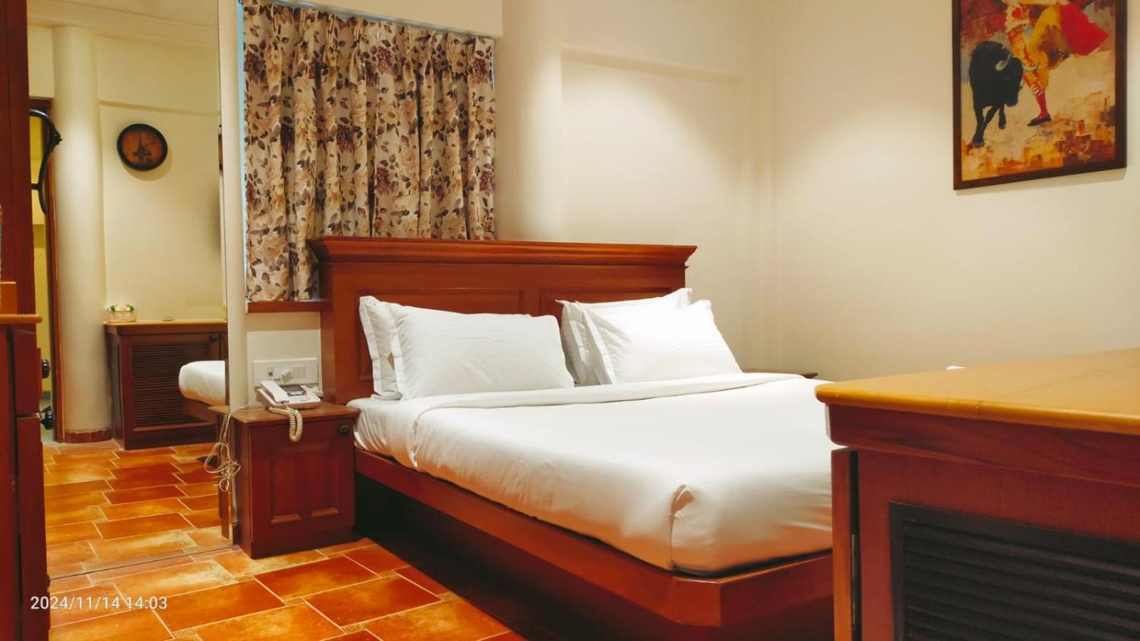 Corporate Apartment, Santacruz, Near Bkc Apartment