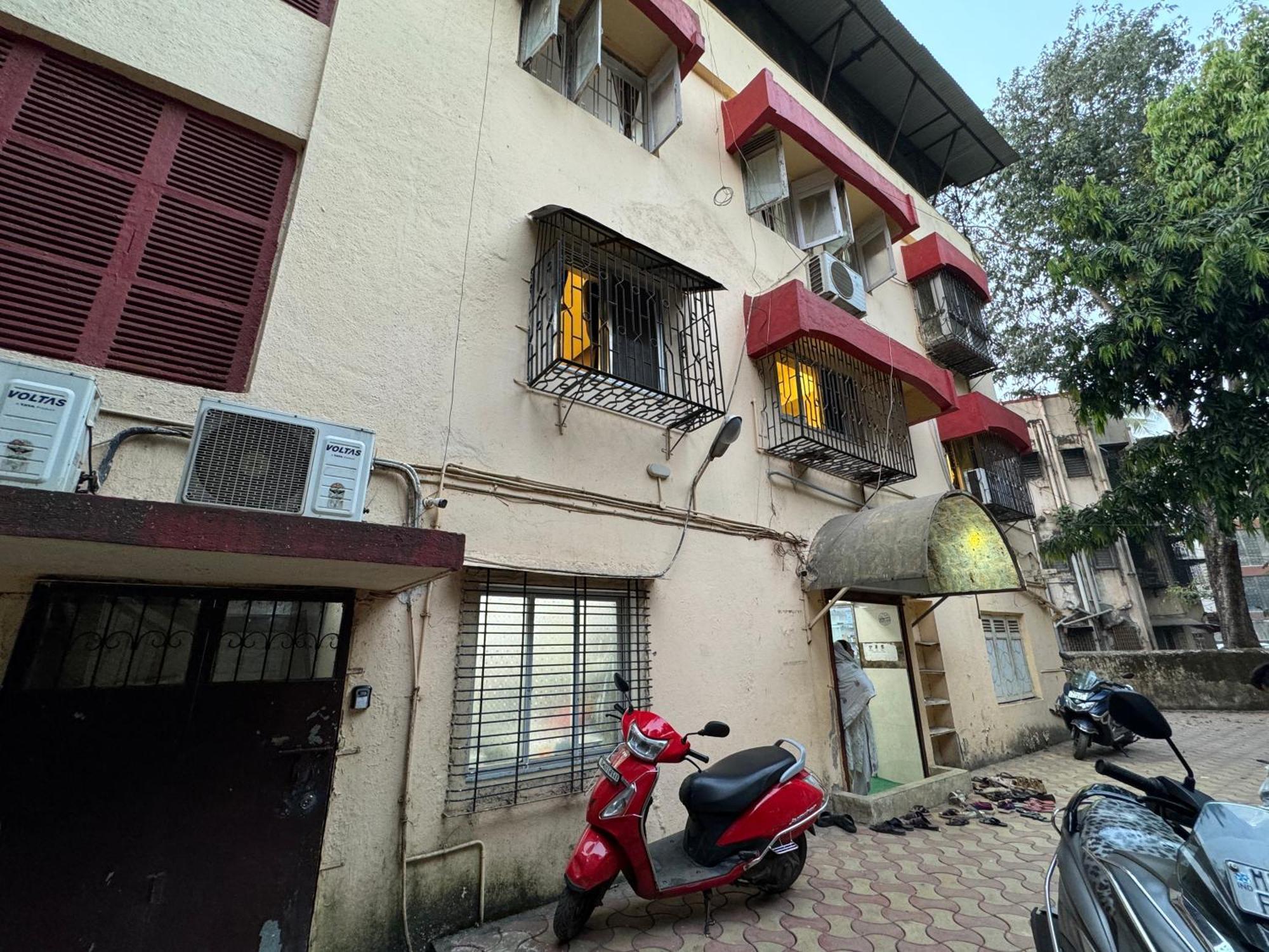 Osi Kurla West Apartment Mumbai