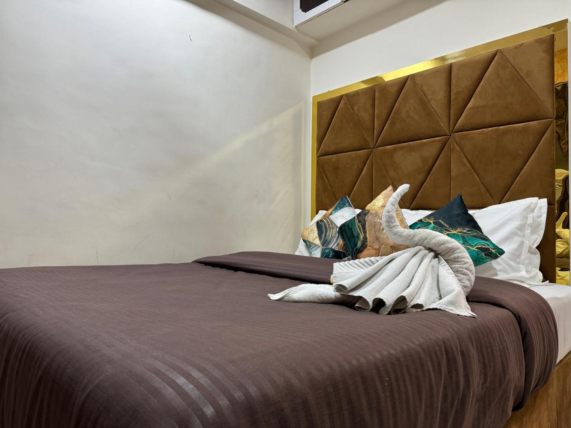 Apartment Osi Kurla West Mumbai