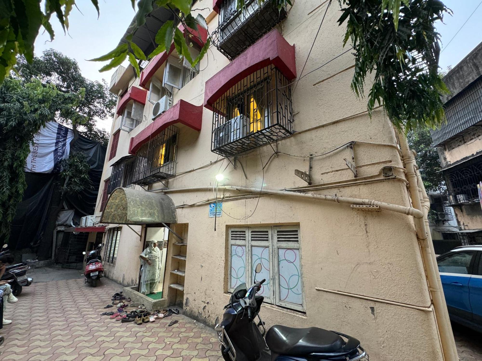 Osi Kurla West *