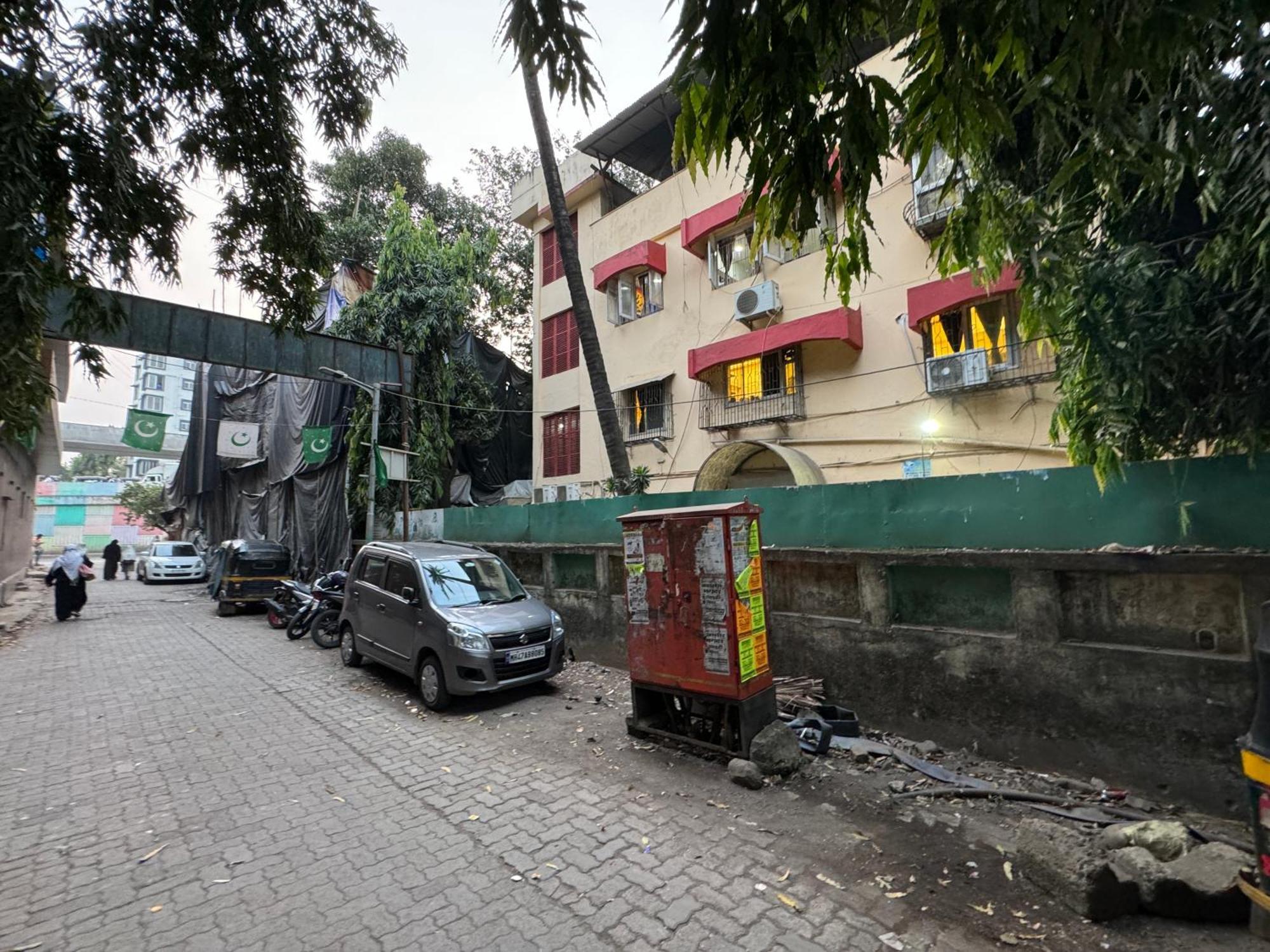 Osi Kurla West *