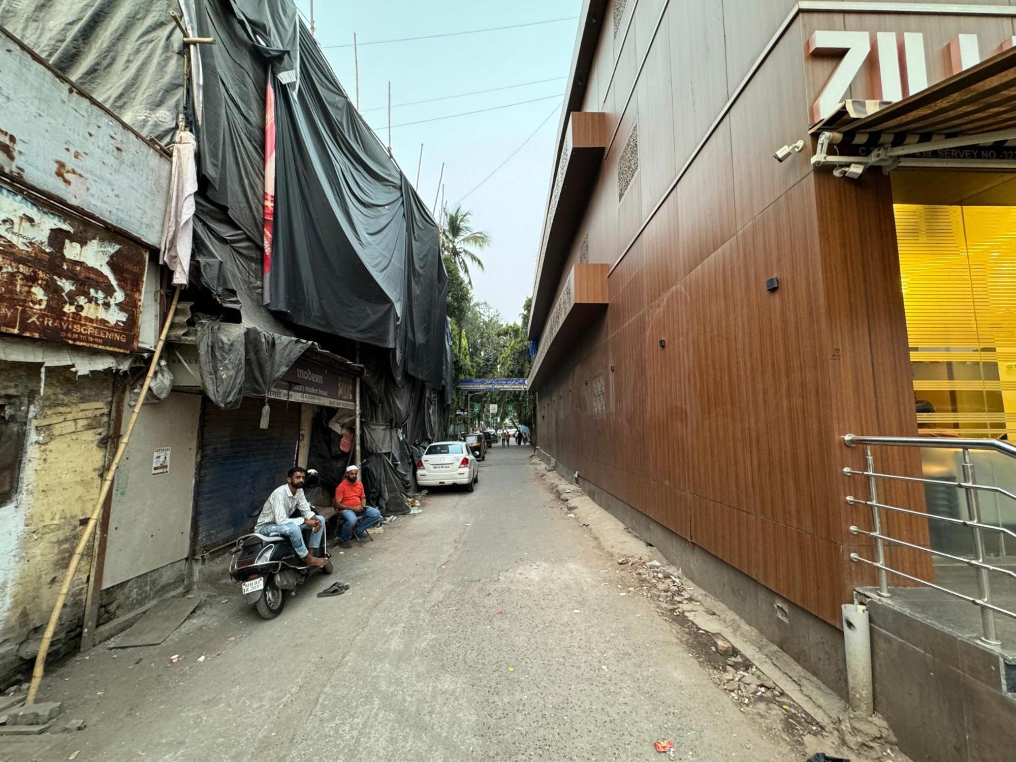 Osi Kurla West Apartment
