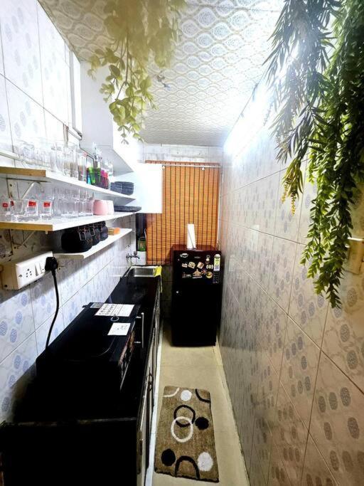 The Pali Nook, Cozy Bandra Escape *