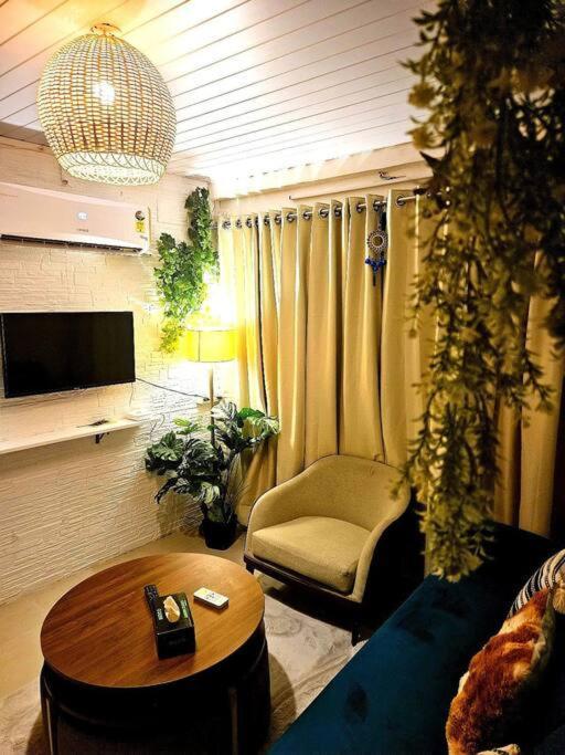 The Pali Nook, Cozy Bandra Escape Mumbai